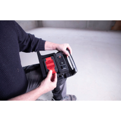 Lampa akumulatorowa 18V Bosch Dewalt Makita Metabo Milwaukee