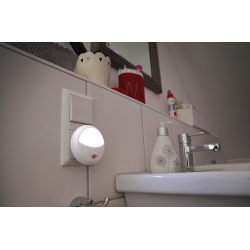 Lampka nocna z czujnikiem zmierzchu
